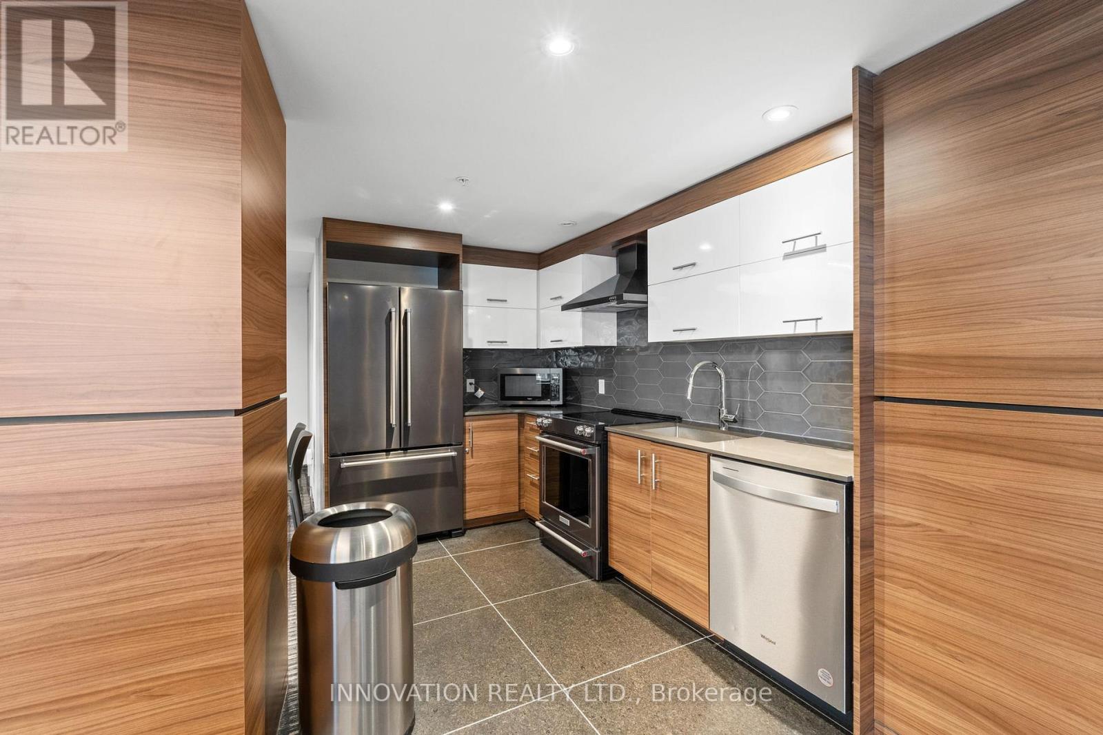 701 - 805 Carling Avenue, Ottawa, Ontario  K1S 5W9 - Photo 42 - X12383234