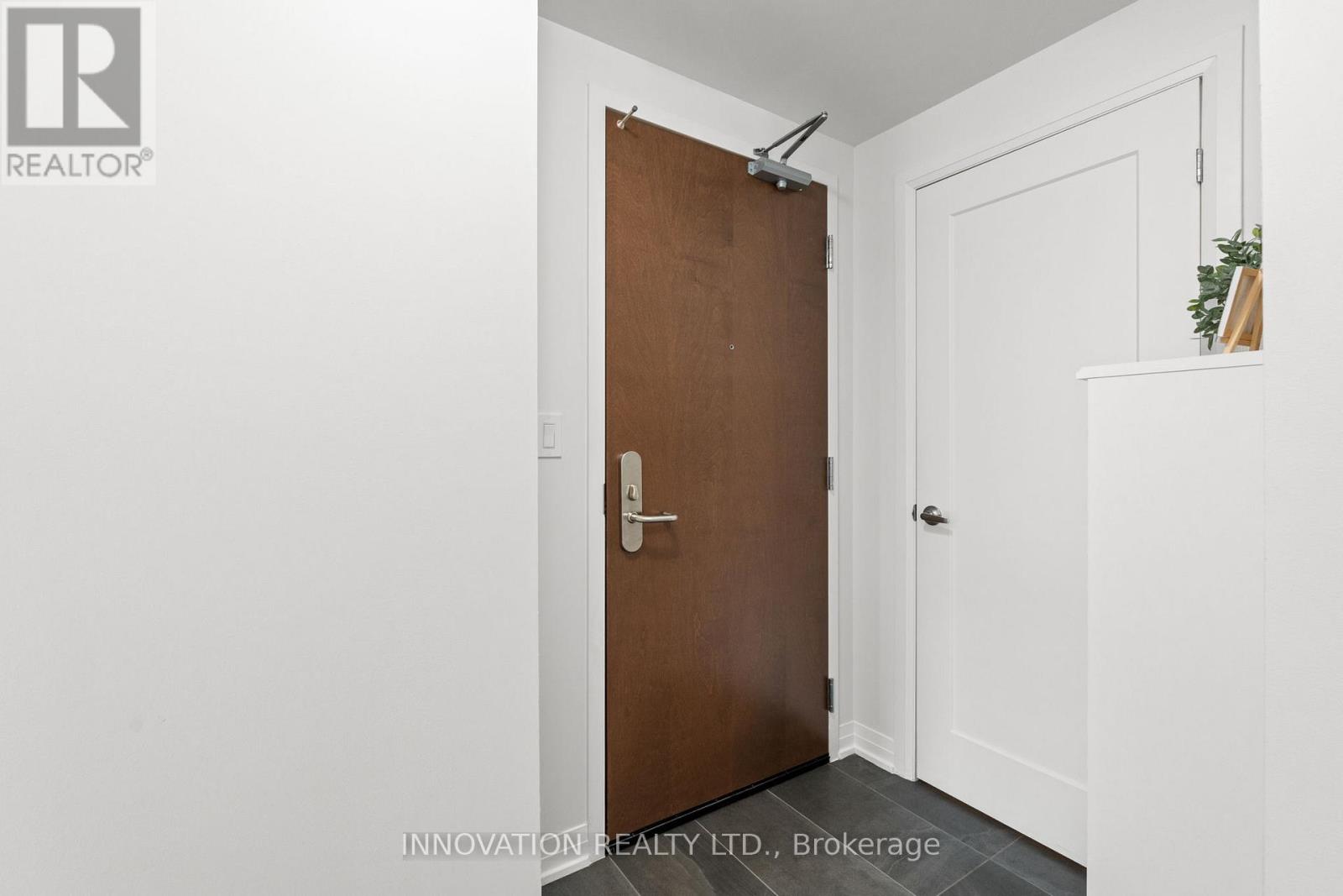 701 - 805 Carling Avenue, Ottawa, Ontario  K1S 5W9 - Photo 7 - X12383234