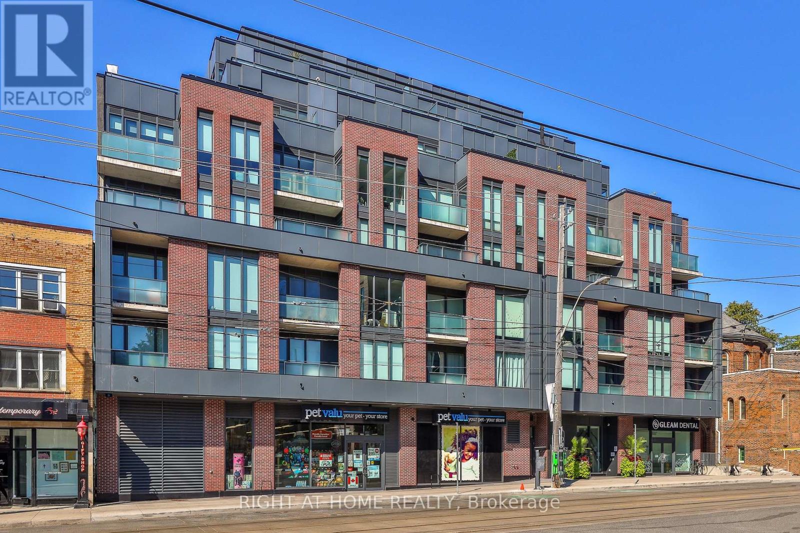 410 - 430 RONCESVALLES AVENUE, Toronto, Ontario