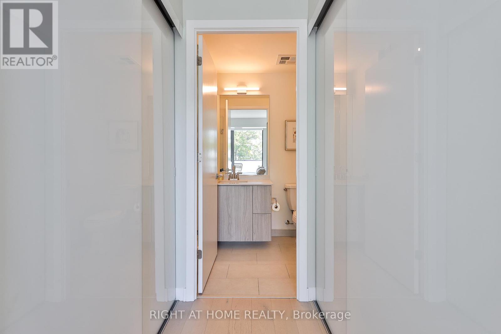 410 - 430 Roncesvalles Avenue, Toronto, Ontario  M6R 0A6 - Photo 16 - W12383114