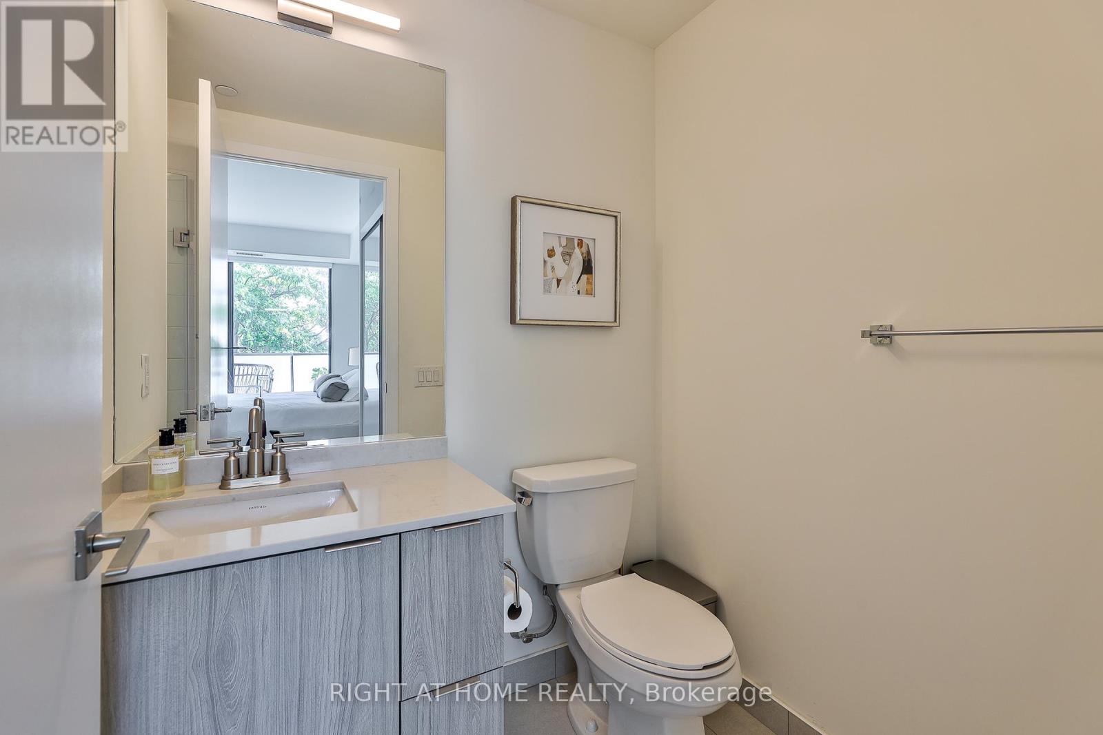 410 - 430 Roncesvalles Avenue, Toronto, Ontario  M6R 0A6 - Photo 17 - W12383114