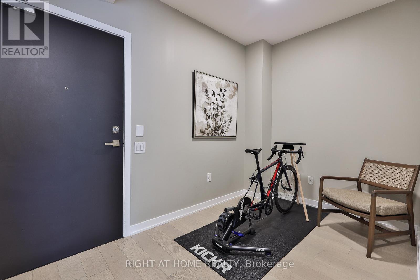 410 - 430 Roncesvalles Avenue, Toronto, Ontario  M6R 0A6 - Photo 24 - W12383114