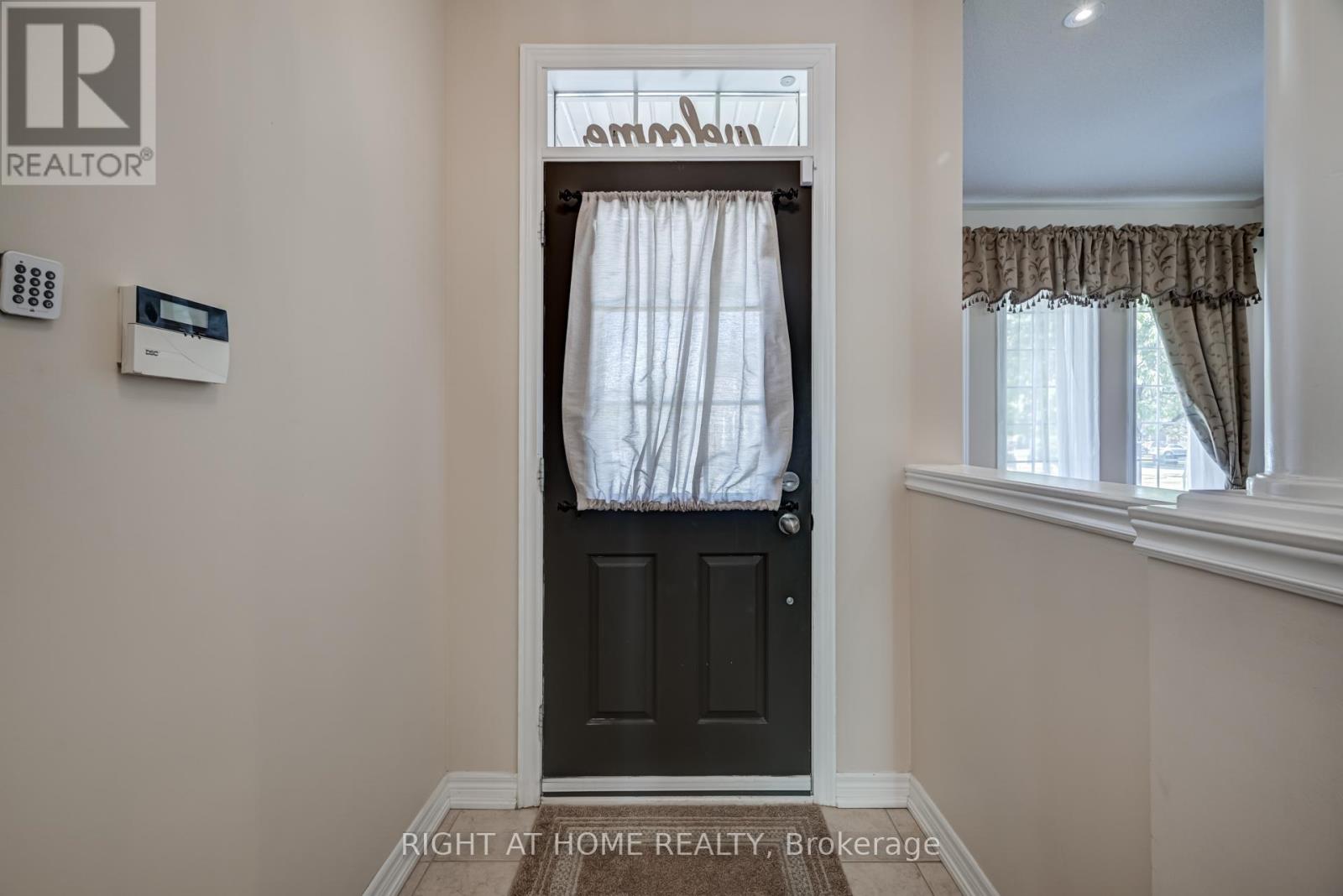 3407 Whilabout Terrace, Oakville, Ontario  L6L 0A7 - Photo 3 - W12383115