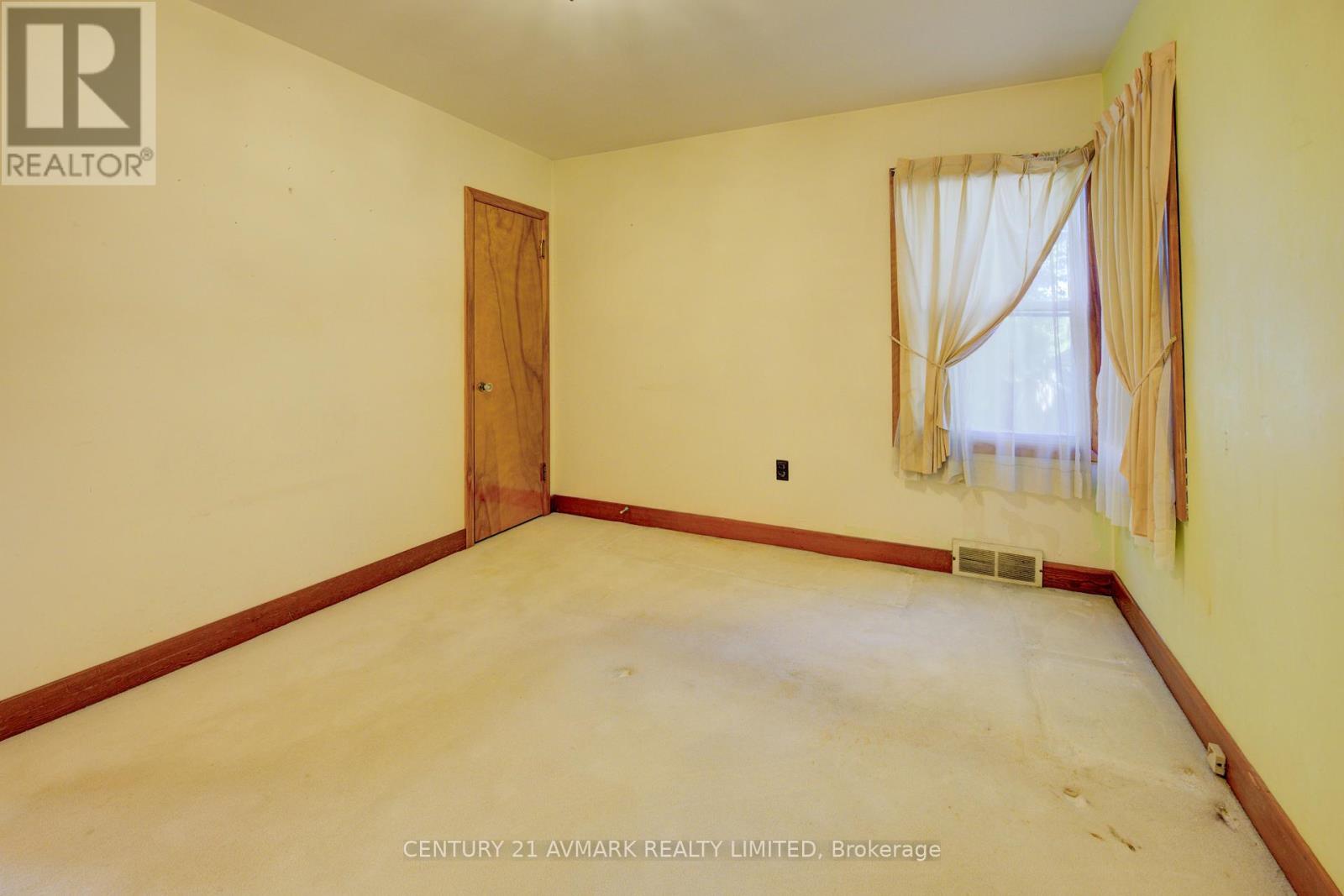 18 Jubilee Drive, St. Catharines (Carlton/bunting), Ontario  L2M 4P8 - Photo 19 - X12383175