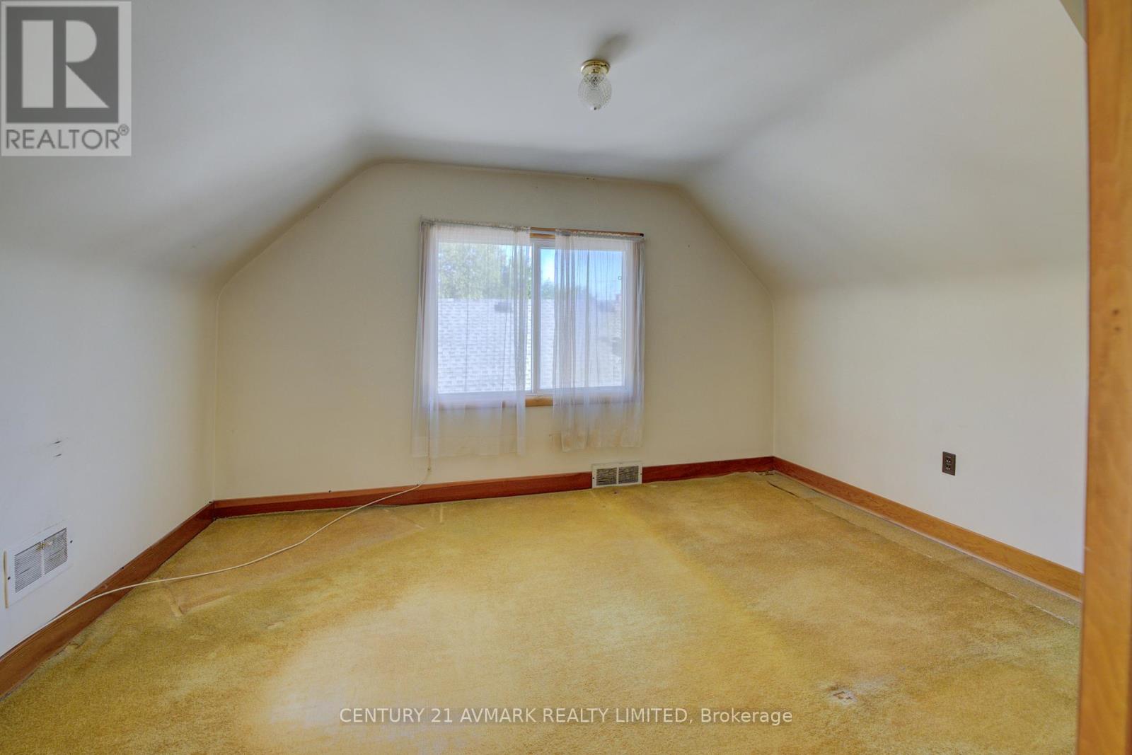 18 Jubilee Drive, St. Catharines (Carlton/bunting), Ontario  L2M 4P8 - Photo 21 - X12383175