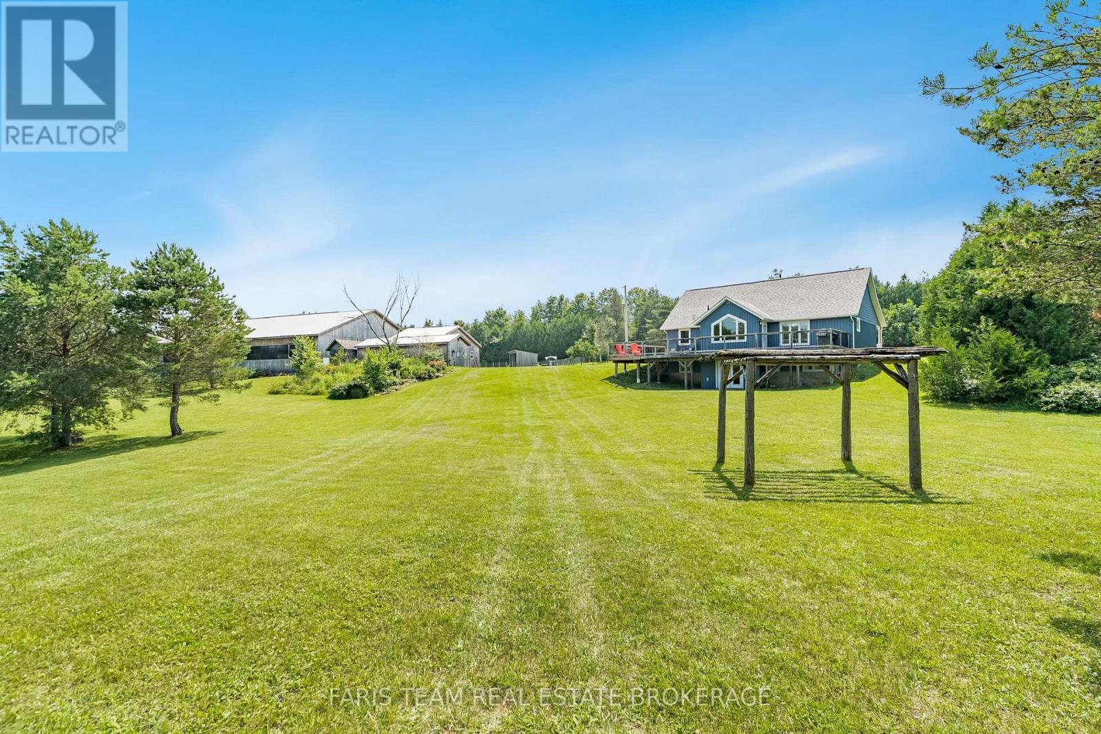 735519 West Back Line, West Grey, Ontario  N0C 1H0 - Photo 34 - X12383087