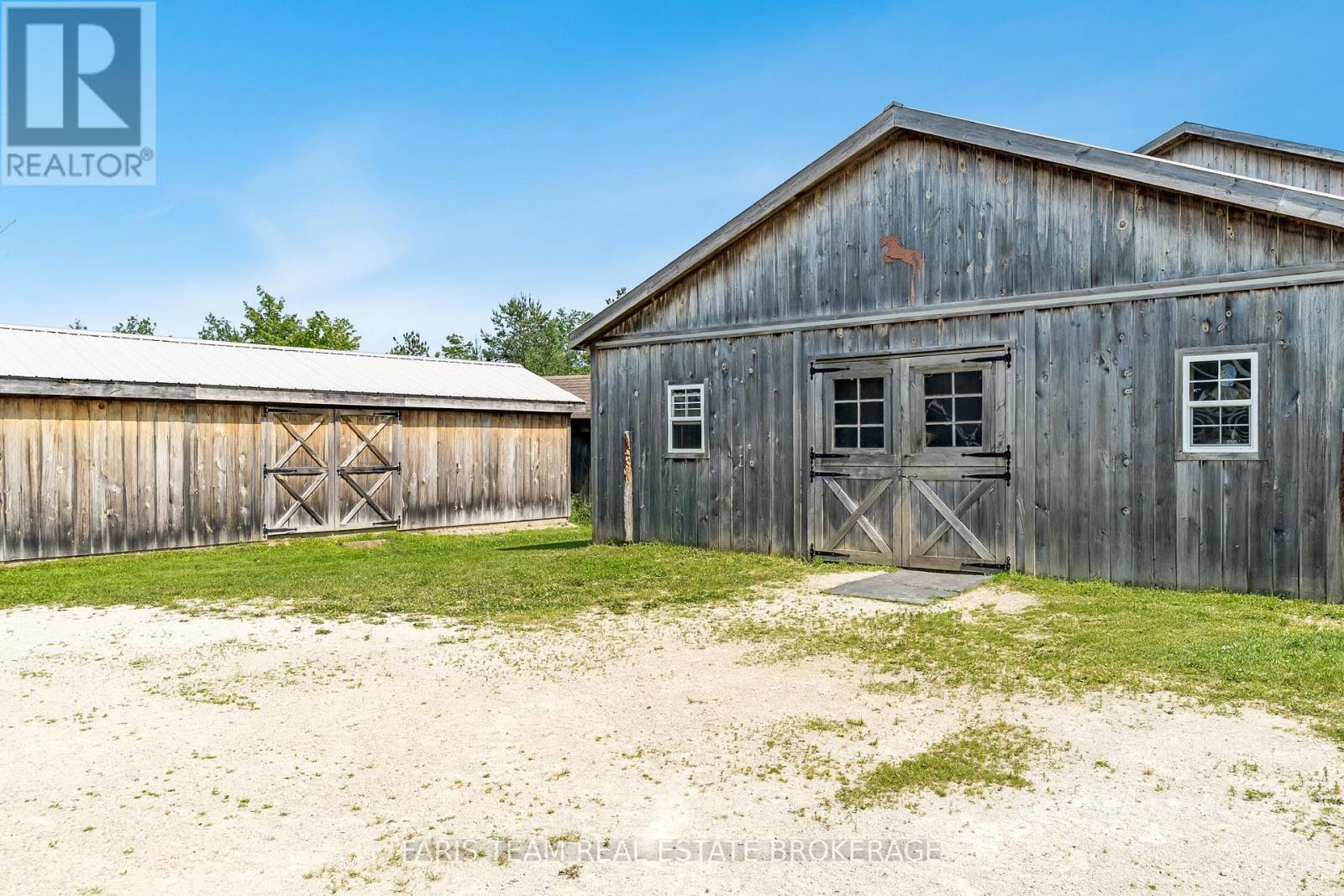 735519 West Back Line, West Grey, Ontario  N0C 1H0 - Photo 35 - X12383087
