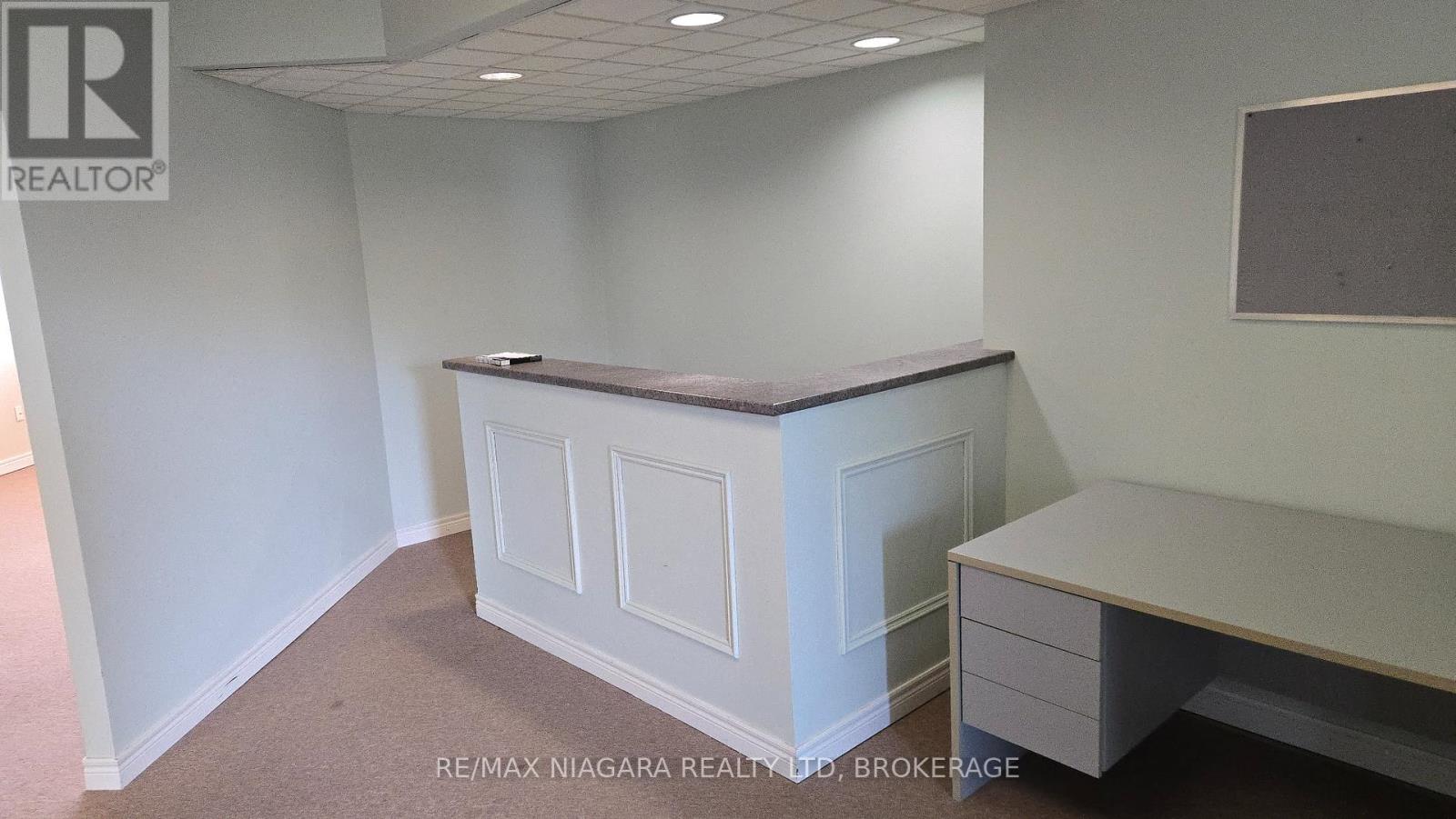 204 - 277 Welland Avenue, St. Catharines, Ontario  L2R 2P7 - Photo 10 - X12356811