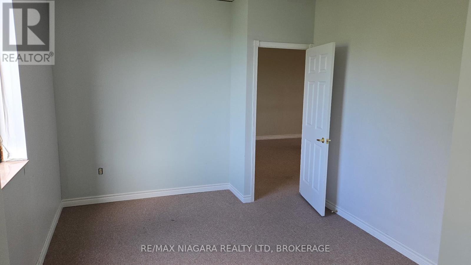 204 - 277 Welland Avenue, St. Catharines, Ontario  L2R 2P7 - Photo 11 - X12356811