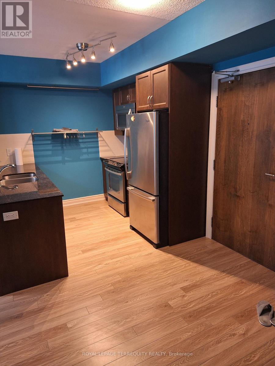 234 - 701 Sheppard Avenue W, Toronto (Clanton Park), Ontario  M3H 0B2 - Photo 3 - C12378521