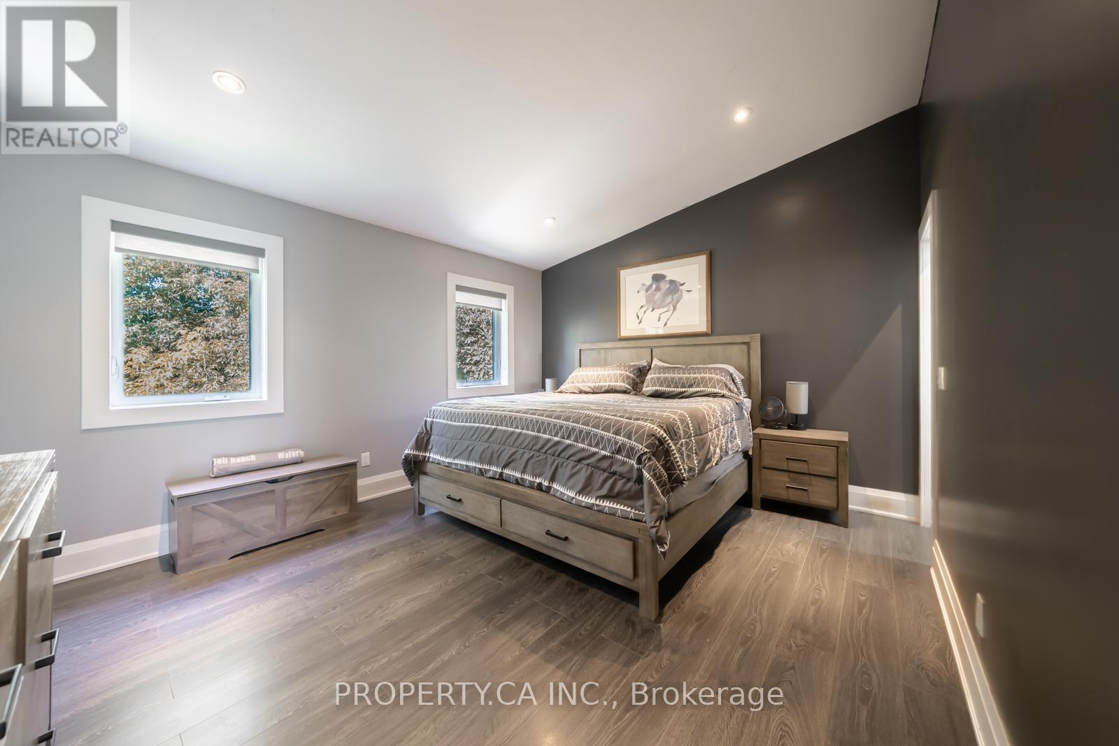 176 Pleasant Boulevard, Georgina, Ontario  L4P 2S4 - Photo 19 - N12382643