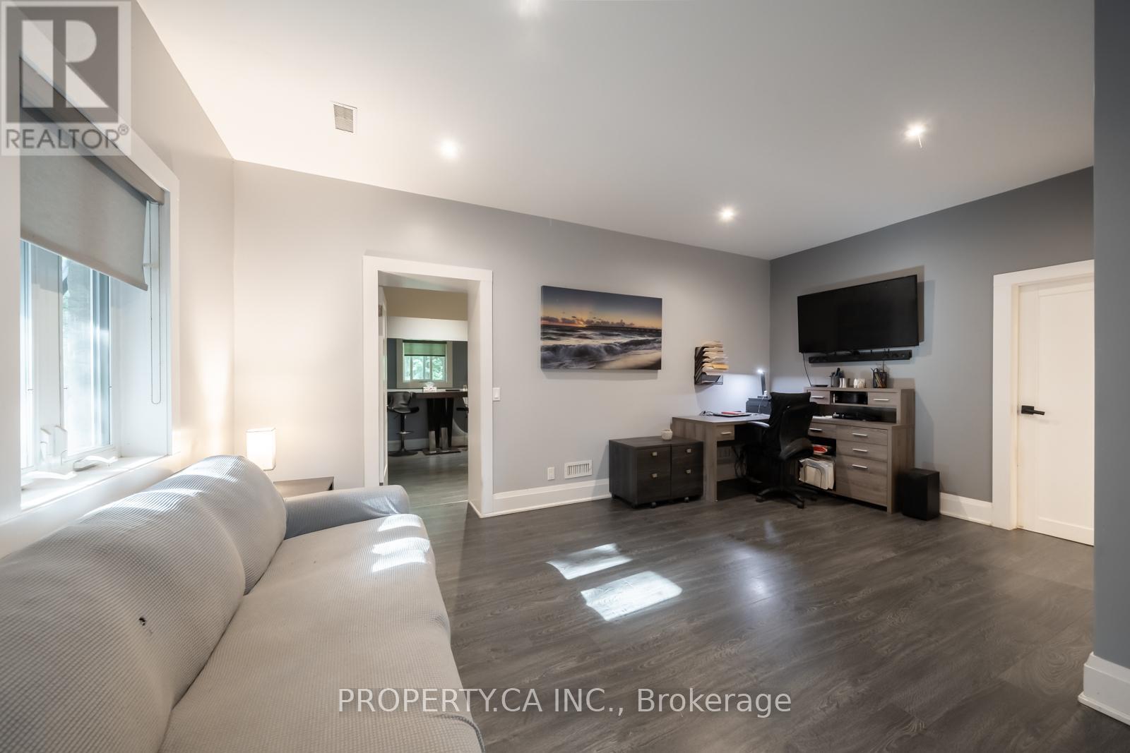 176 Pleasant Boulevard, Georgina, Ontario  L4P 2S4 - Photo 27 - N12382643