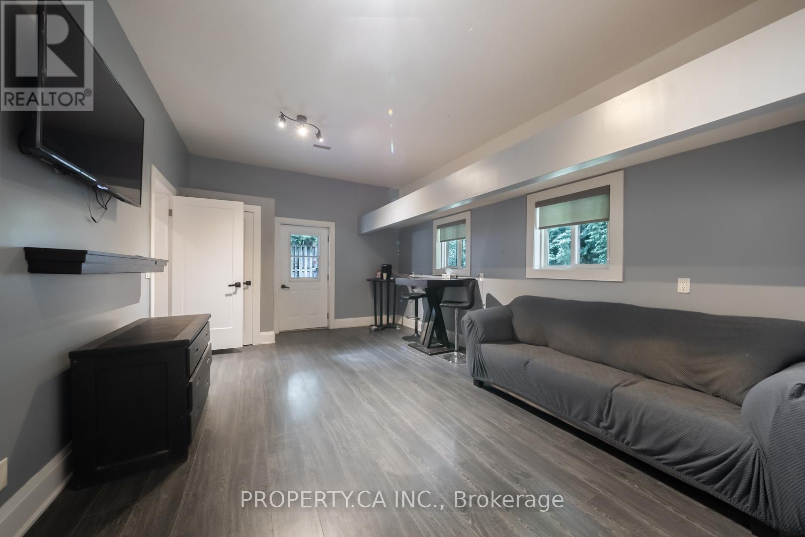 176 Pleasant Boulevard, Georgina, Ontario  L4P 2S4 - Photo 30 - N12382643