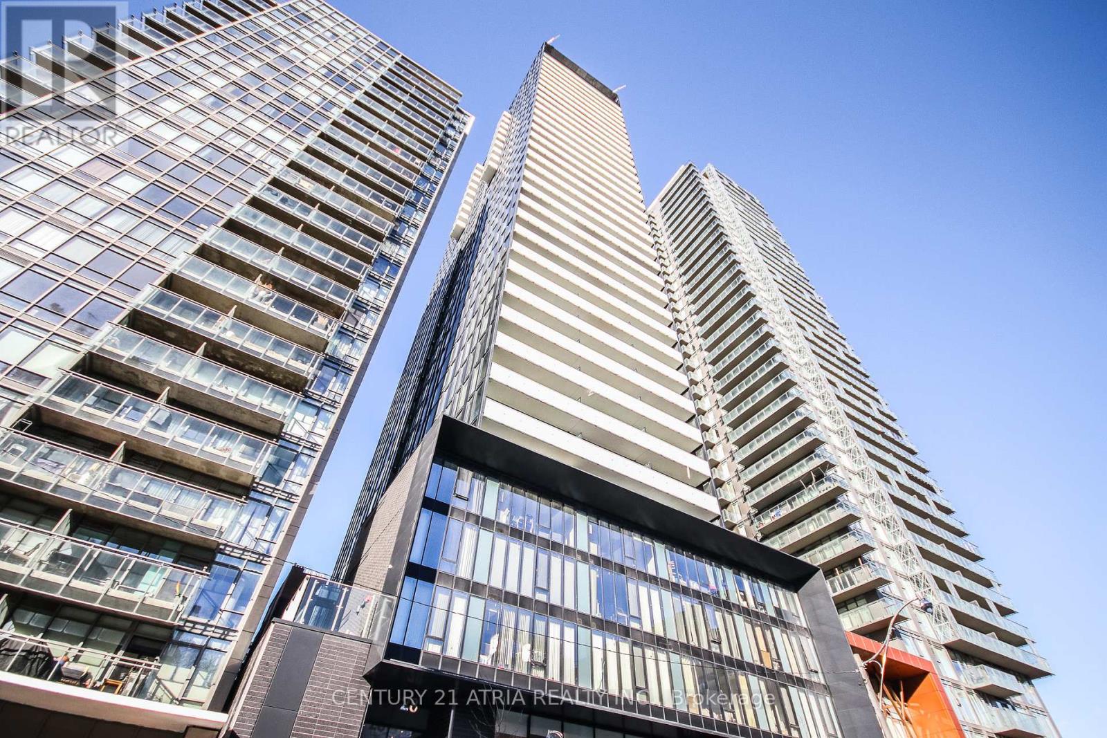2110 - 28 WELLESLEY STREET E, Toronto, Ontario