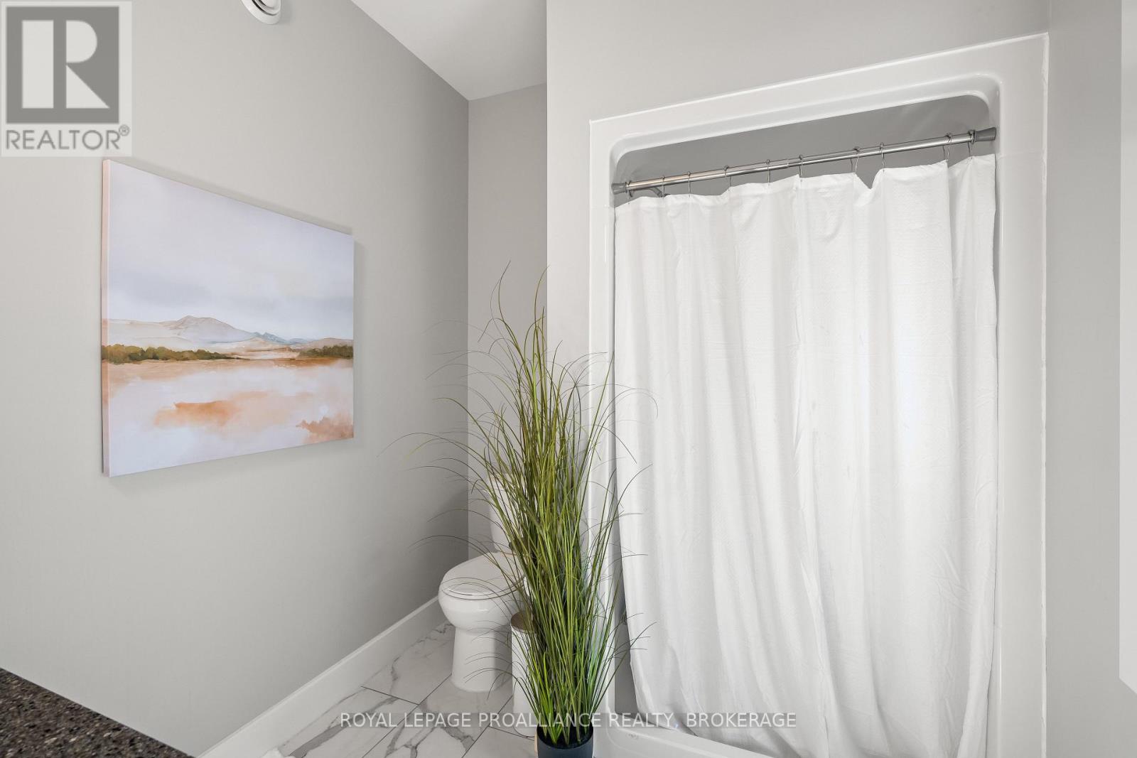 60 Potter Drive, Loyalist (Odessa), Ontario  K0H 2H0 - Photo 18 - X12383077