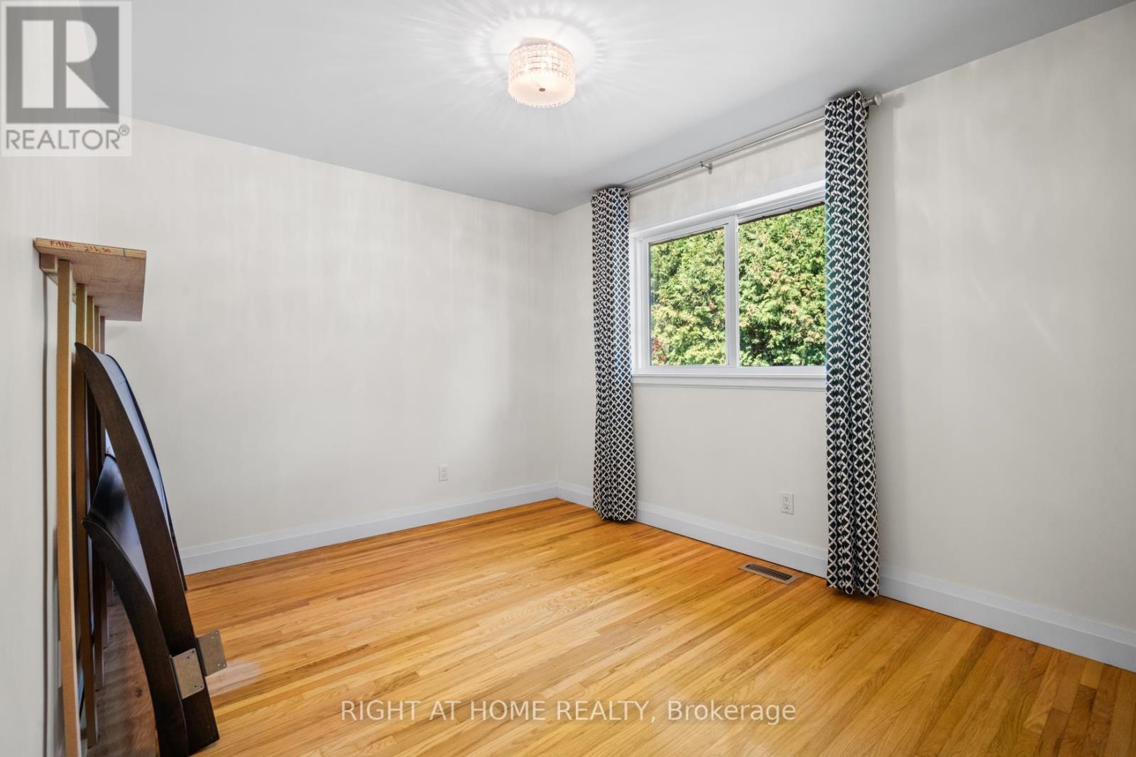 149 Greyabbey Trail, Toronto (Guildwood), Ontario  M1E 1W2 - Photo 17 - E12383209