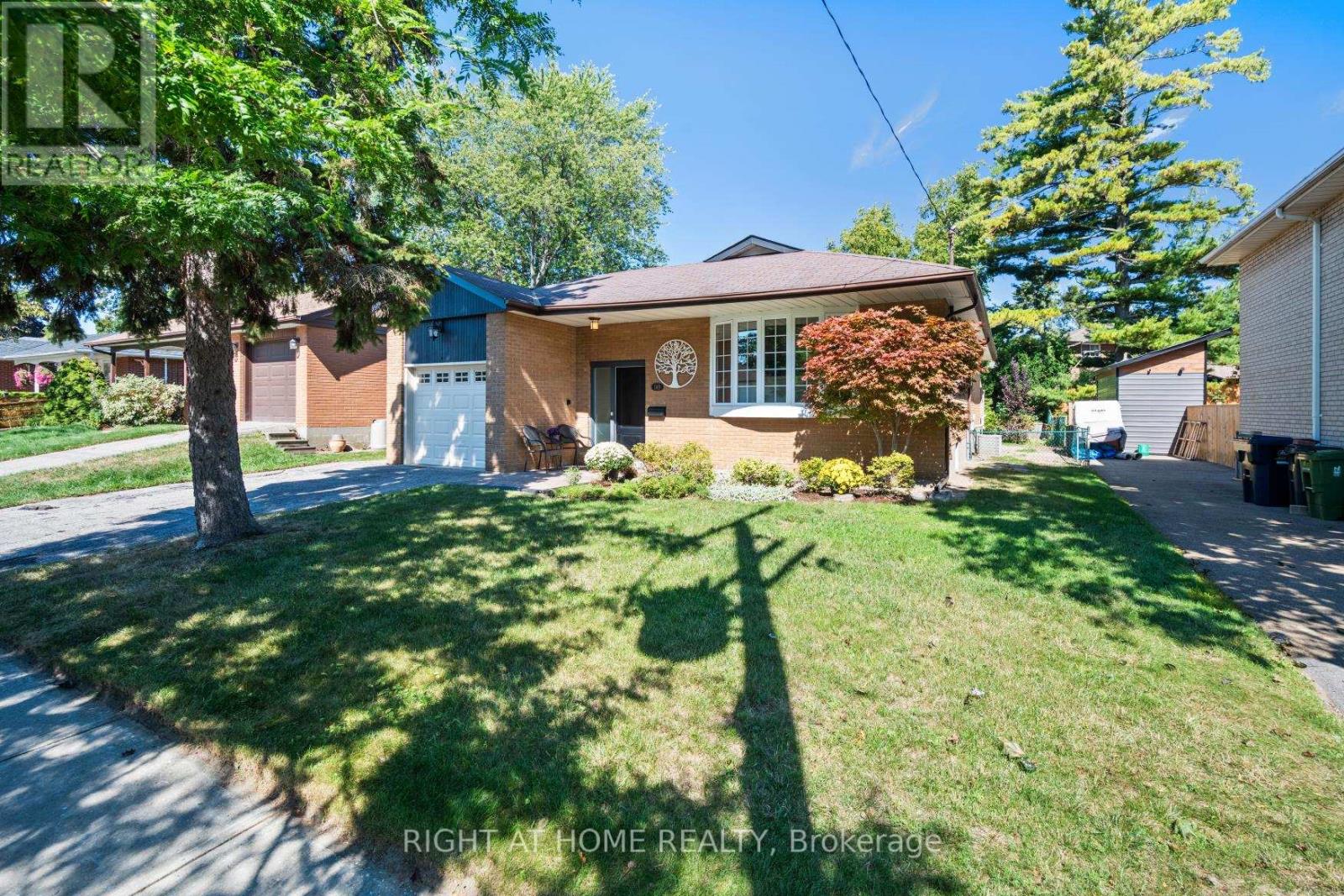 149 Greyabbey Trail, Toronto (Guildwood), Ontario  M1E 1W2 - Photo 3 - E12383209