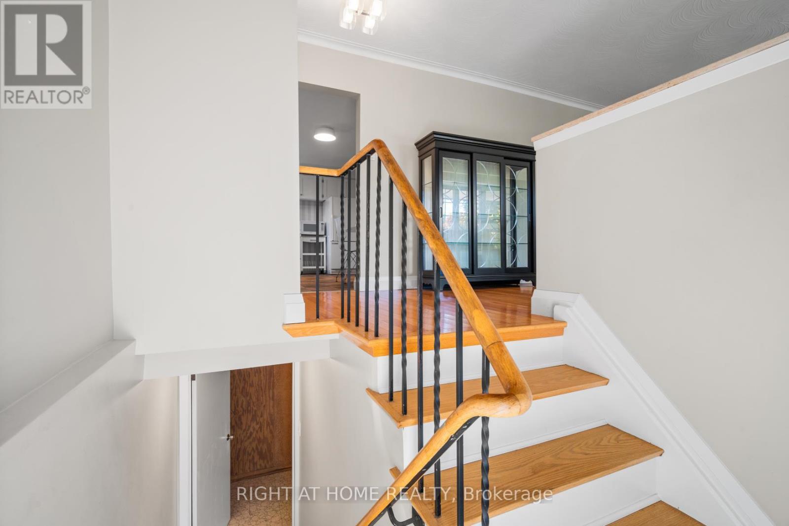 149 Greyabbey Trail, Toronto (Guildwood), Ontario  M1E 1W2 - Photo 6 - E12383209