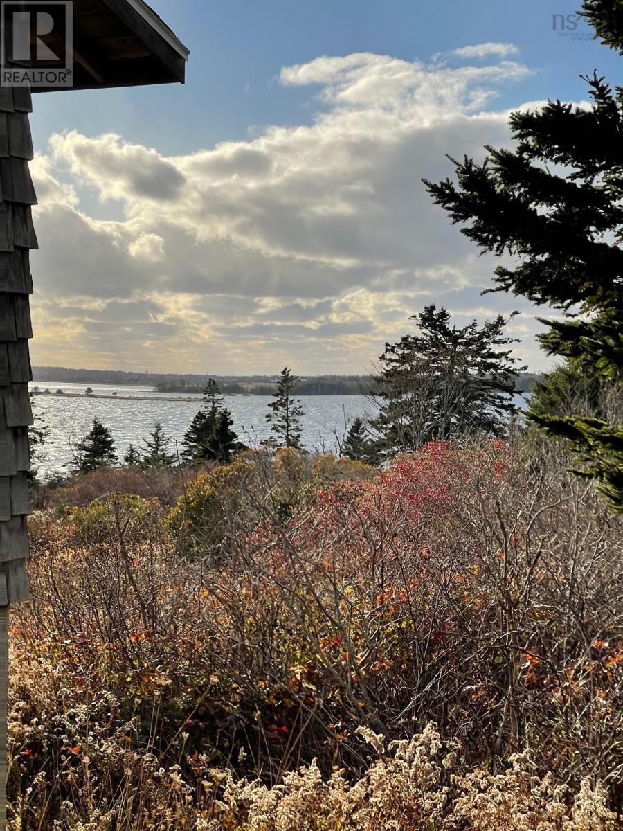 1139 Highway 3, Middle East Pubnico, Nova Scotia  B0W 2A0 - Photo 10 - 202324563