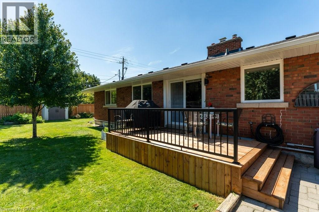2 Lynnwood Avenue, Grimsby, Ontario  L3M 2X6 - Photo 17 - 40758530