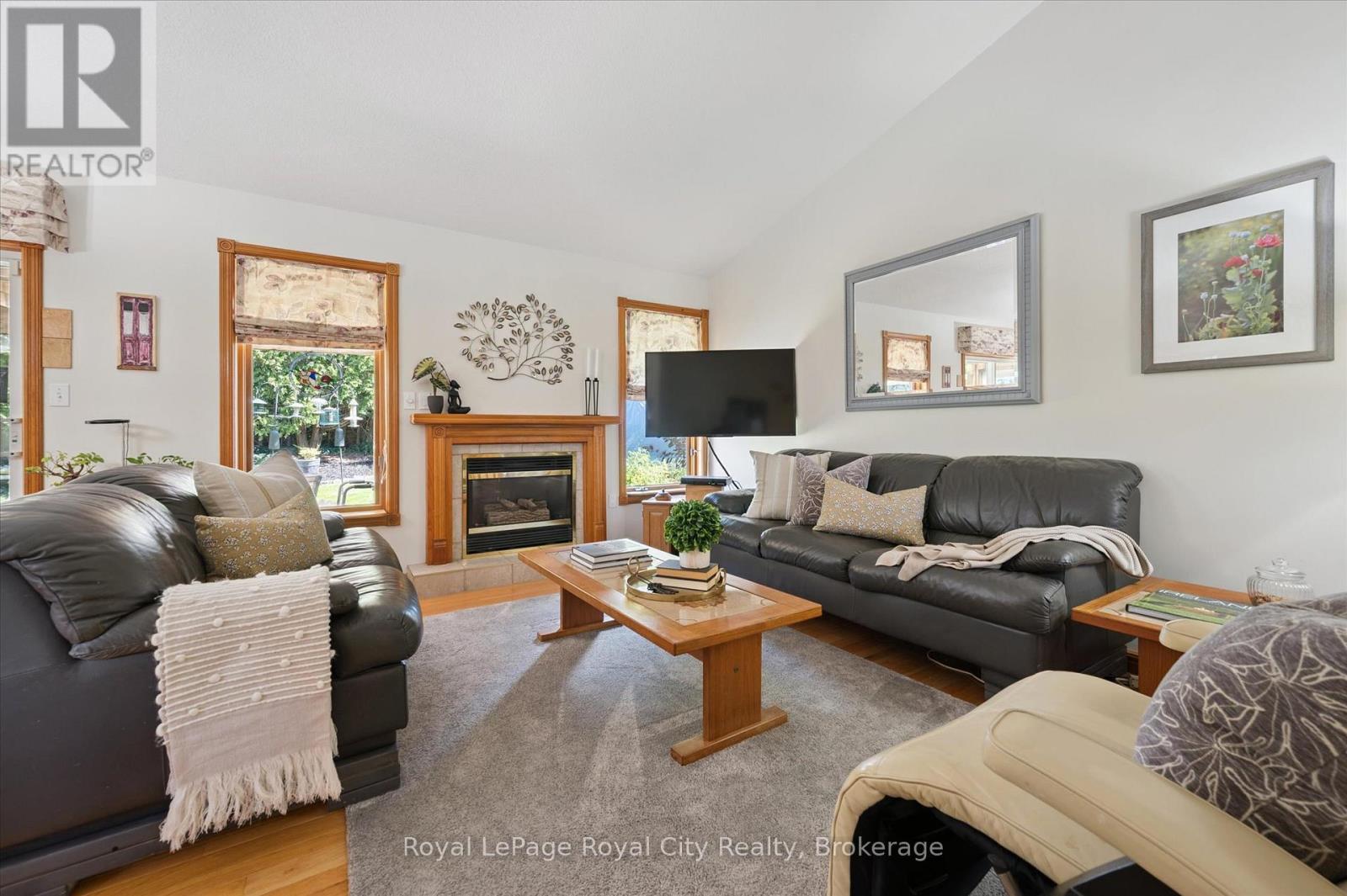 11 Keating Drive, Centre Wellington, Ontario  N0B 1S0 - Photo 14 - X12383354