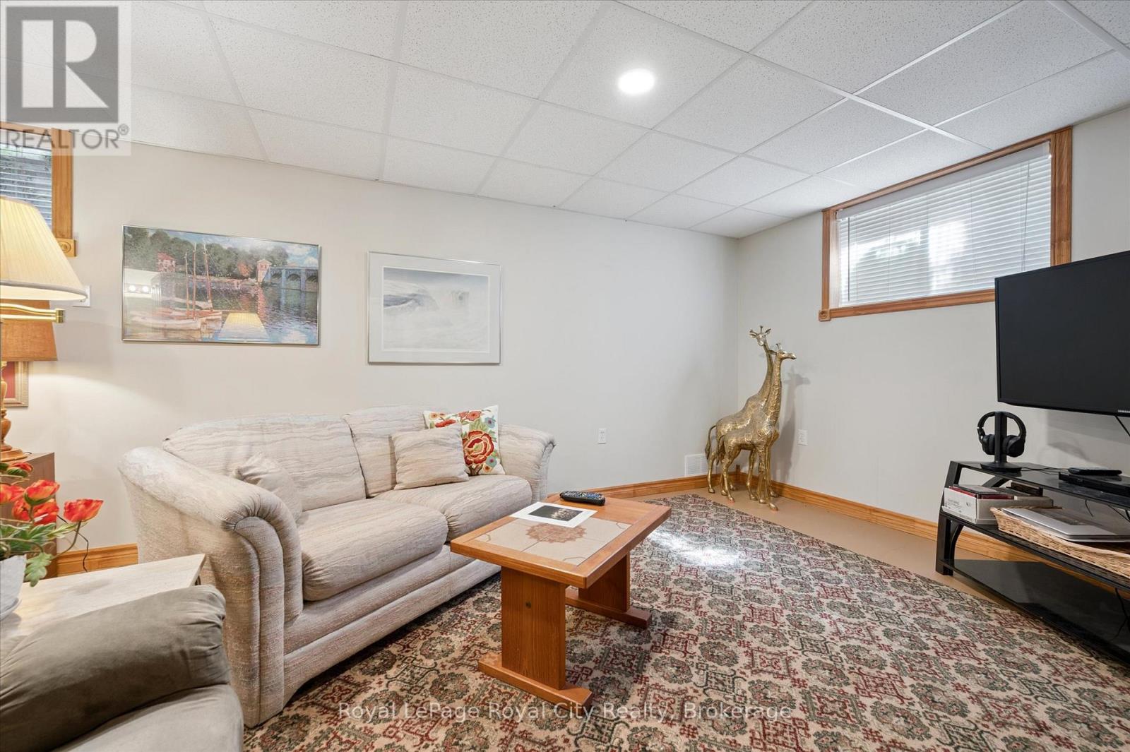 11 Keating Drive, Centre Wellington, Ontario  N0B 1S0 - Photo 26 - X12383354