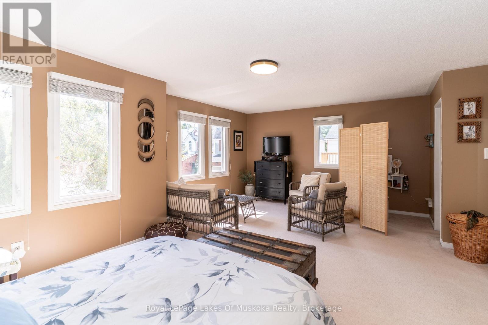 50 Shoreline Drive, Bracebridge, Ontario  P1L 1Z4 - Photo 17 - X12383364