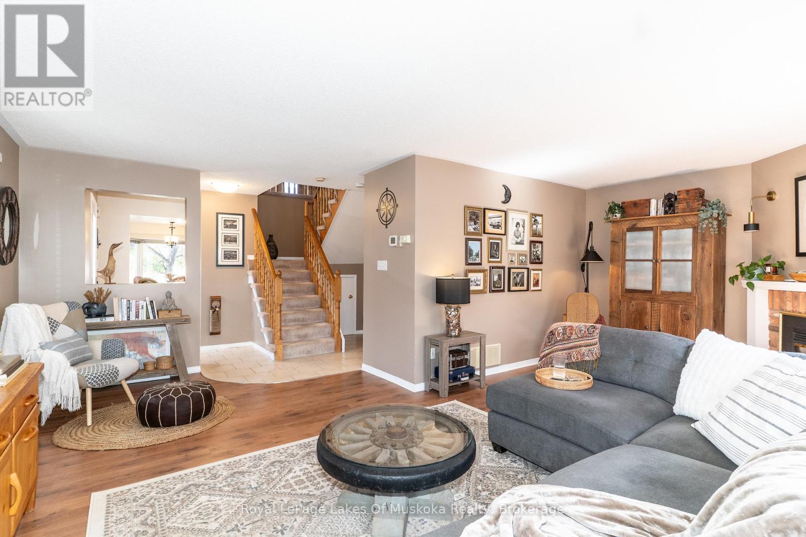 50 Shoreline Drive, Bracebridge, Ontario  P1L 1Z4 - Photo 5 - X12383364