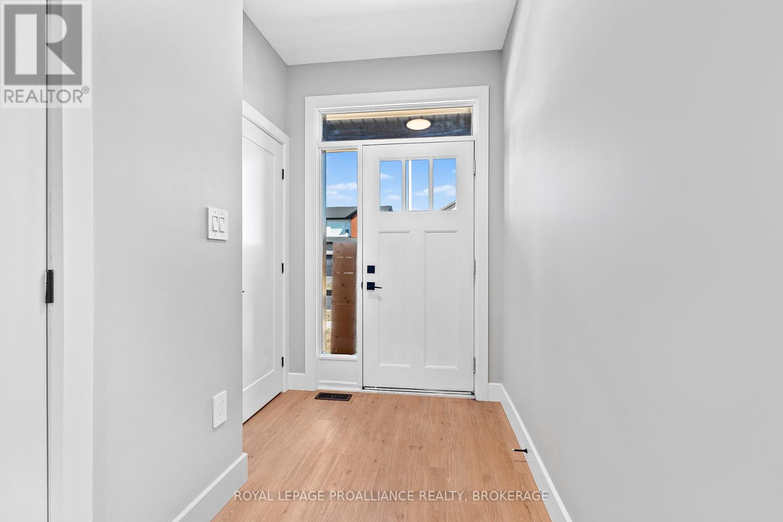 12 Dusenbury Crescent, Loyalist, Ontario  K0H 2H0 - Photo 4 - X12383263