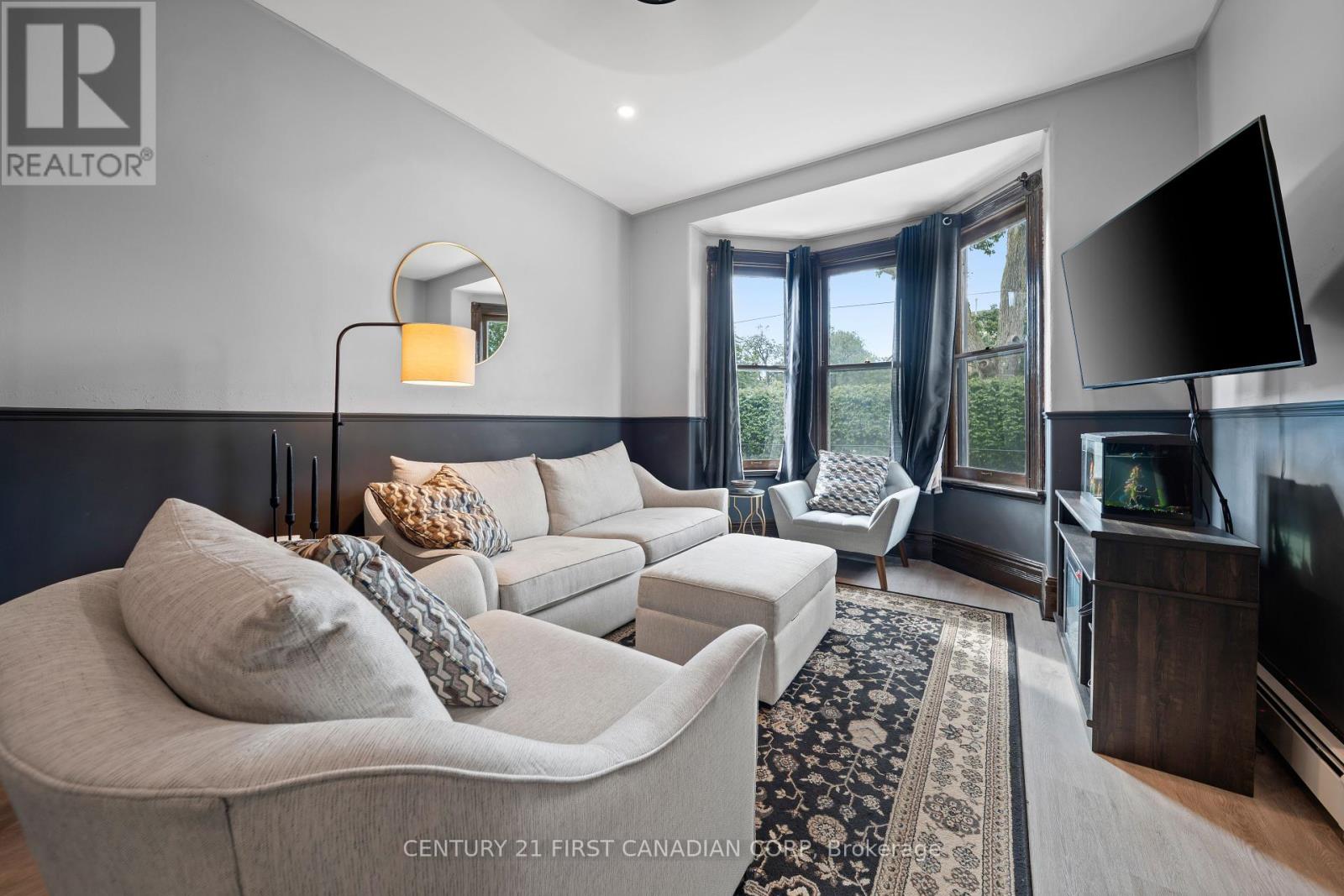 217 Waterloo Street, London East, Ontario  N6B 2N2 - Photo 23 - X12383264
