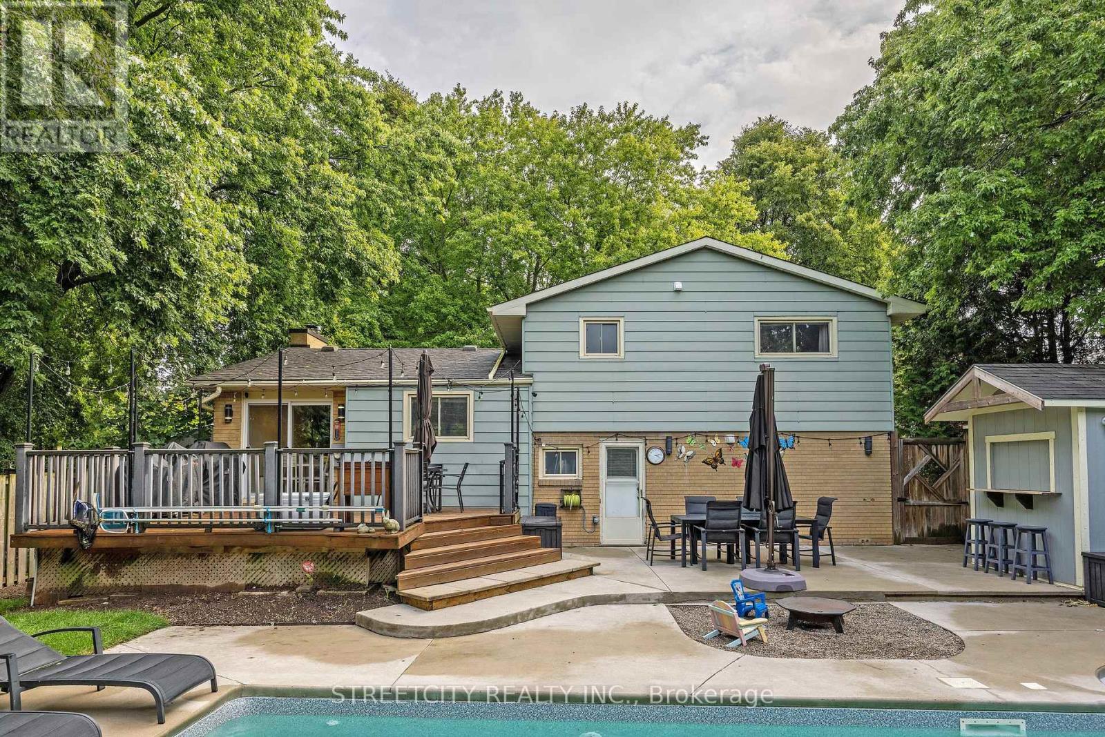 747 Westbury Crescent, London South (South O), Ontario  N6J 3C6 - Photo 37 - X12383286