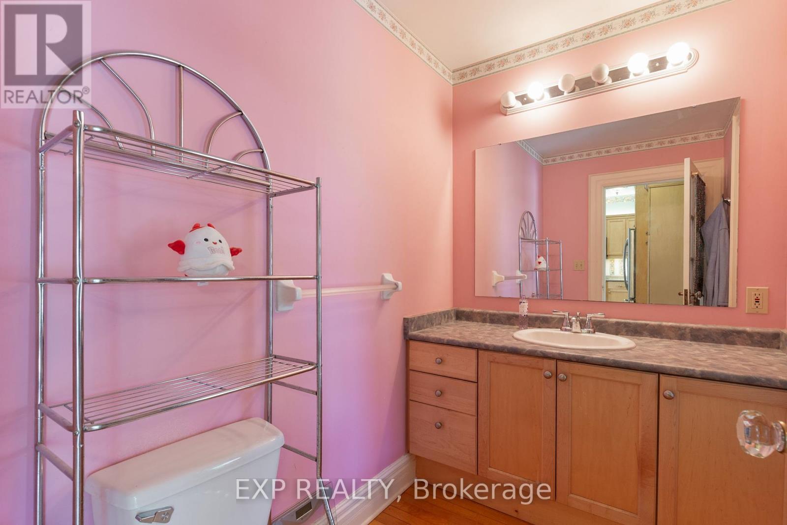 22684 Thames Road, Southwest Middlesex, Ontario  N0L 1A0 - Photo 21 - X12383314