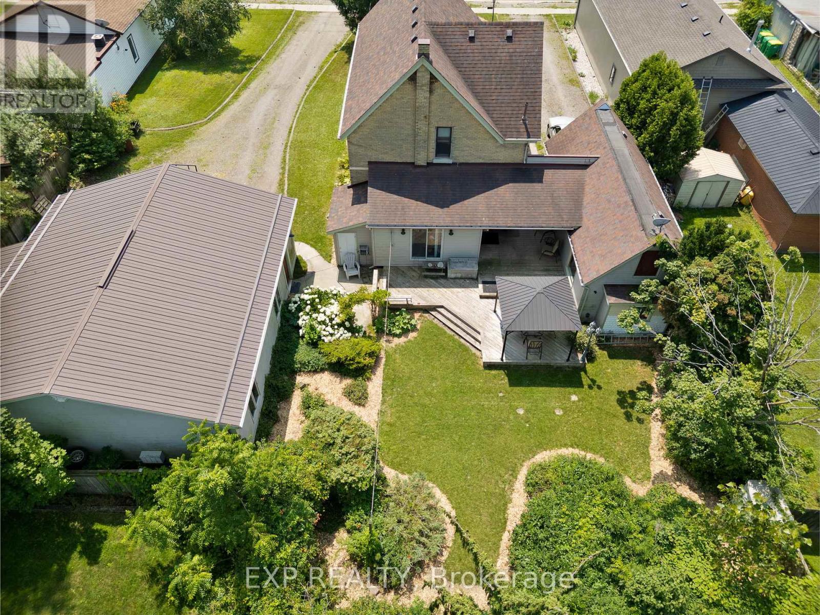 22684 Thames Road, Southwest Middlesex, Ontario  N0L 1A0 - Photo 38 - X12383314