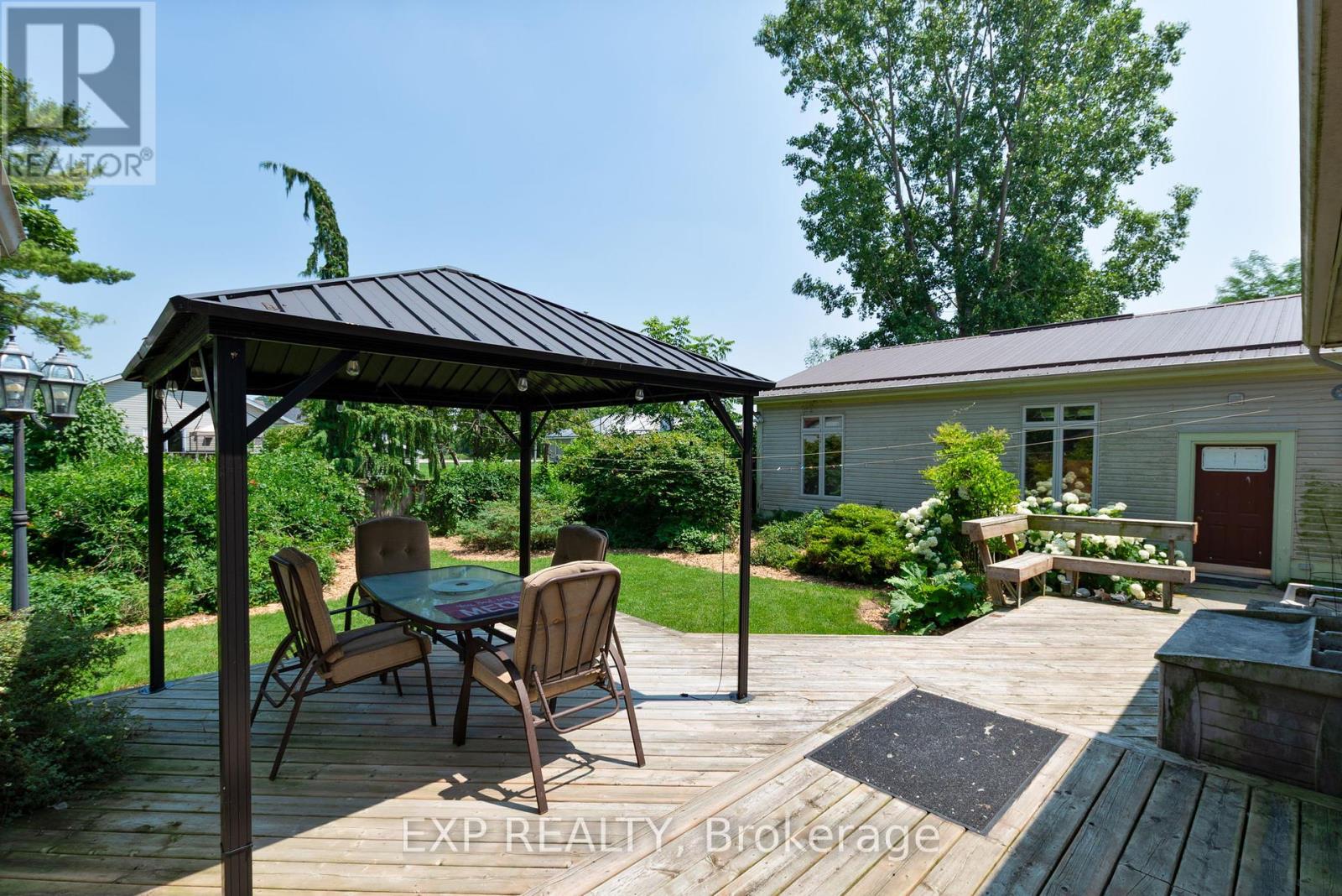 22684 Thames Road, Southwest Middlesex, Ontario  N0L 1A0 - Photo 41 - X12383314
