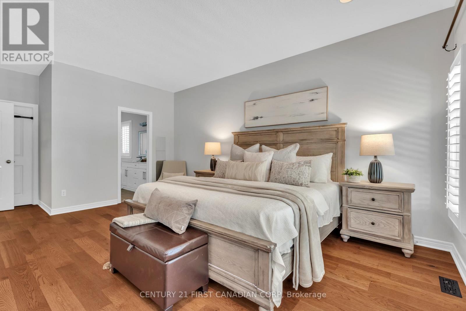 129 Chambers Avenue, London North (North B), Ontario  N5X 4H5 - Photo 32 - X12383365