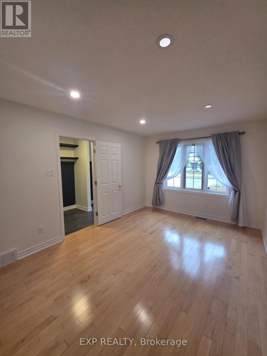 45 Tartan Drive, Ottawa, Ontario  K2J 2V9 - Photo 14 - X12383267