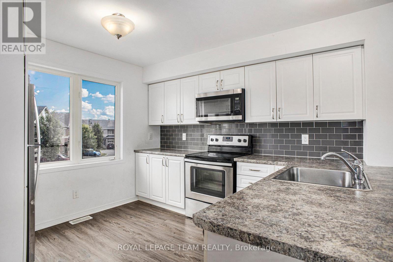 175 Camden Private, Ottawa, Ontario  K2J 6J1 - Photo 12 - X12383323