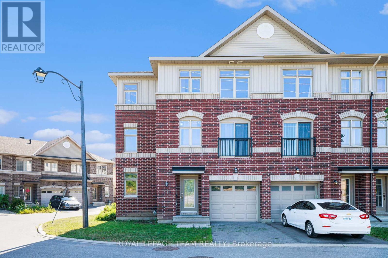 175 Camden Private, Ottawa, Ontario  K2J 6J1 - Photo 2 - X12383323