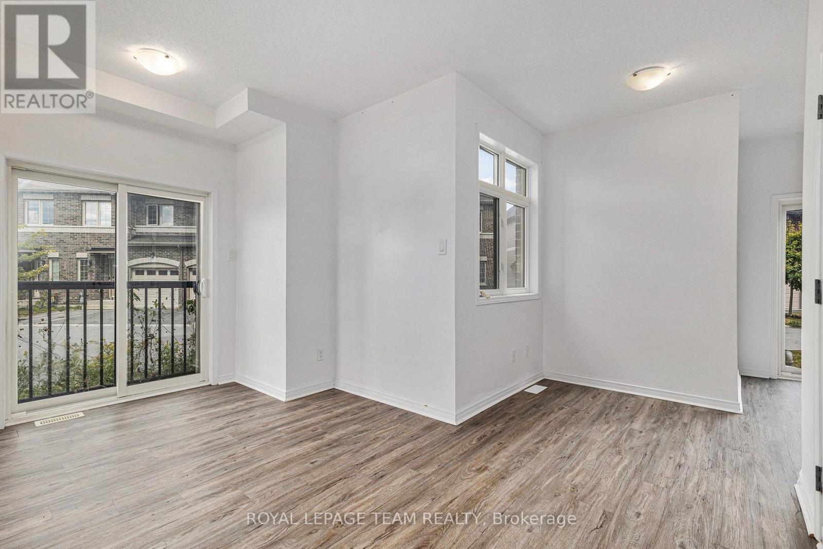 175 Camden Private, Ottawa, Ontario  K2J 6J1 - Photo 5 - X12383323