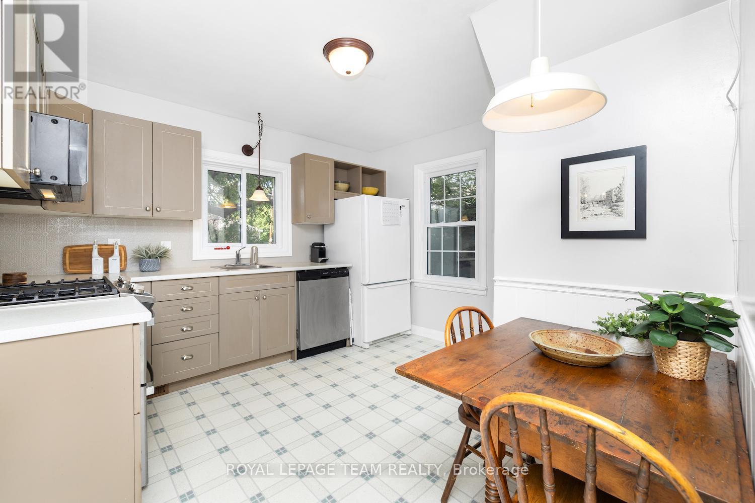 5515 Millview Street, Ottawa, Ontario  K4M 1J3 - Photo 9 - X12383422