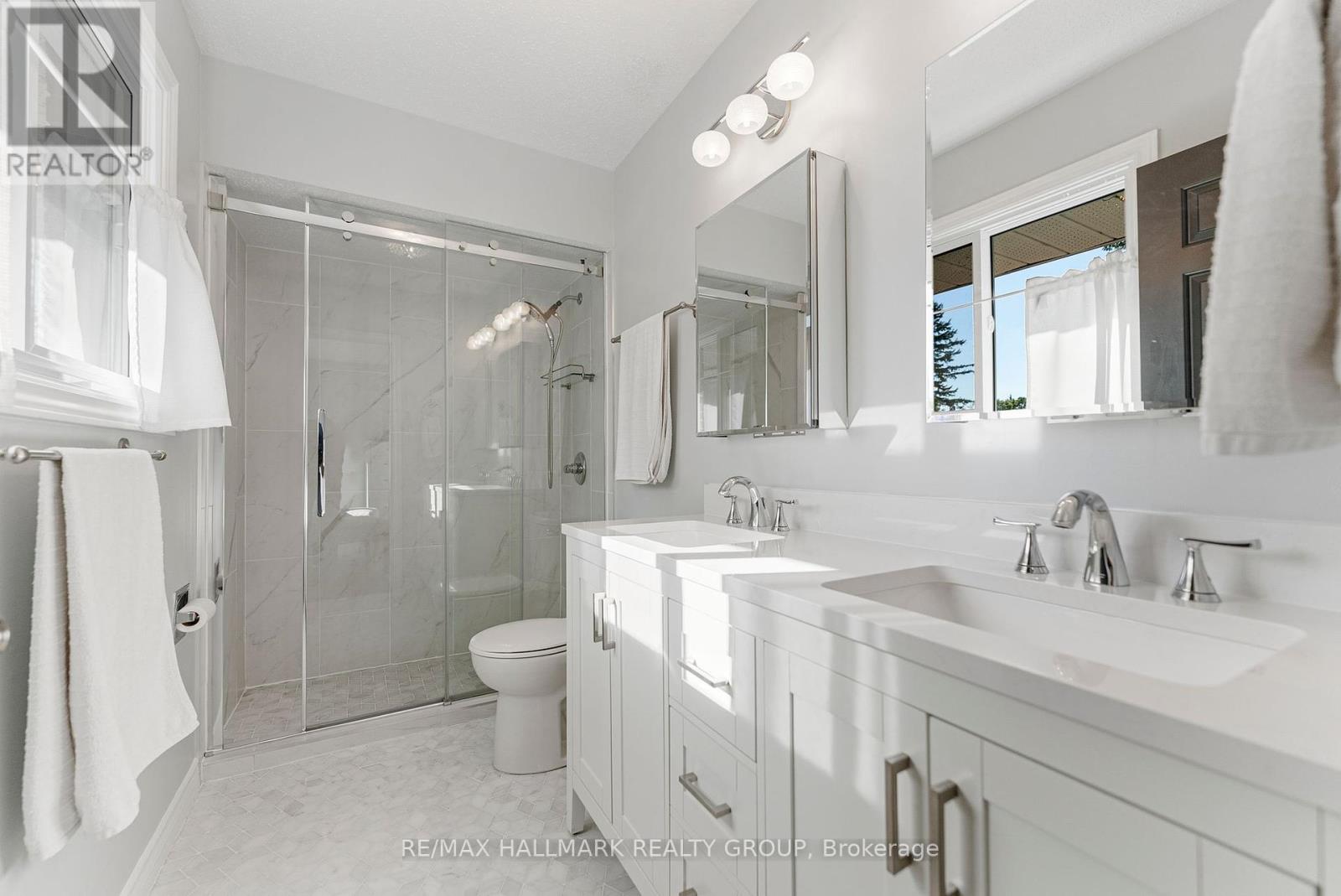 87 Leacock Drive, Ottawa, Ontario  K2K 1S5 - Photo 32 - X12383442
