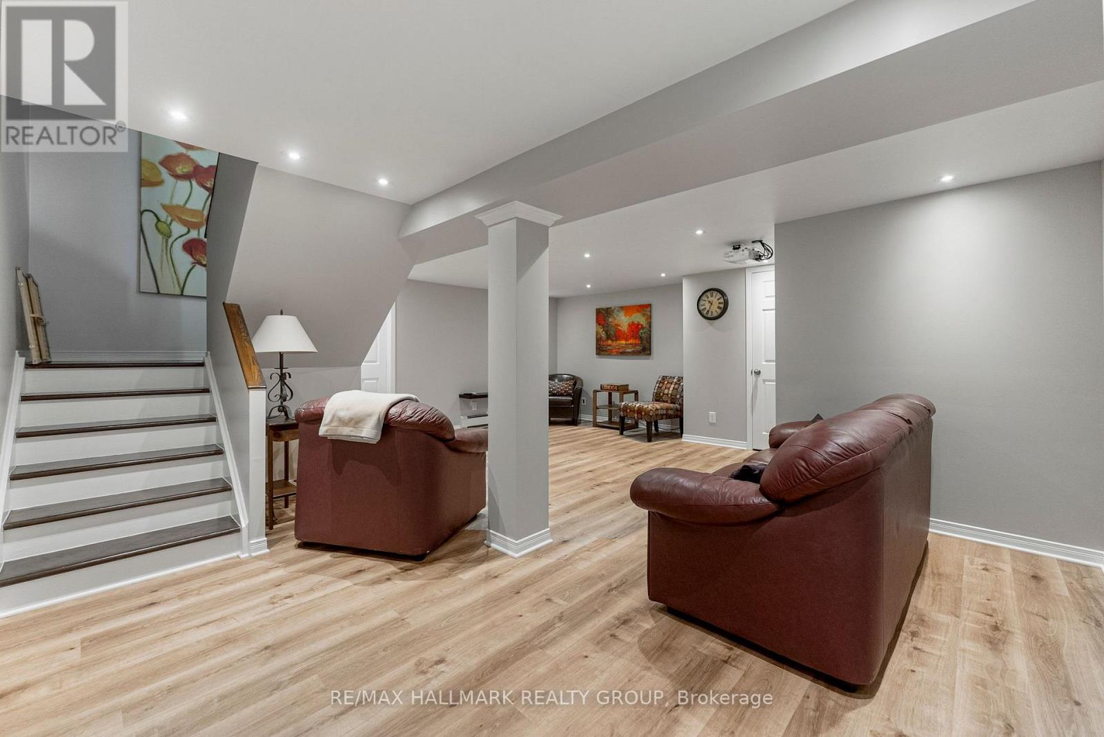 87 Leacock Drive, Ottawa, Ontario  K2K 1S5 - Photo 38 - X12383442