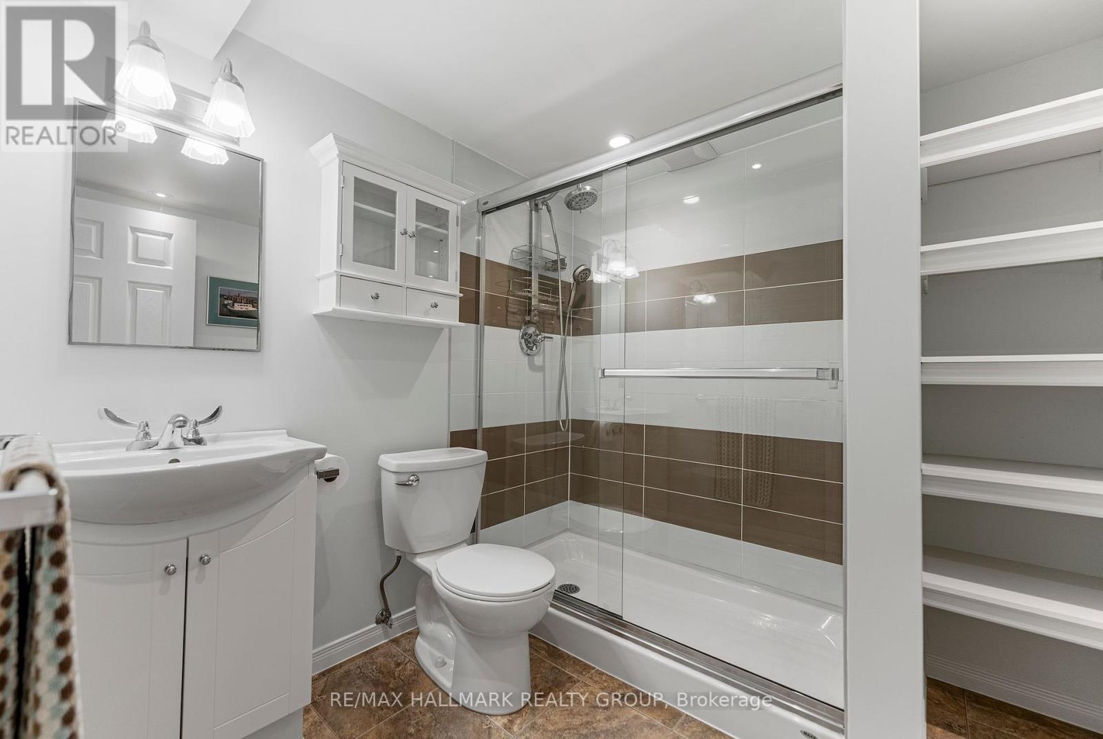 87 Leacock Drive, Ottawa, Ontario  K2K 1S5 - Photo 39 - X12383442