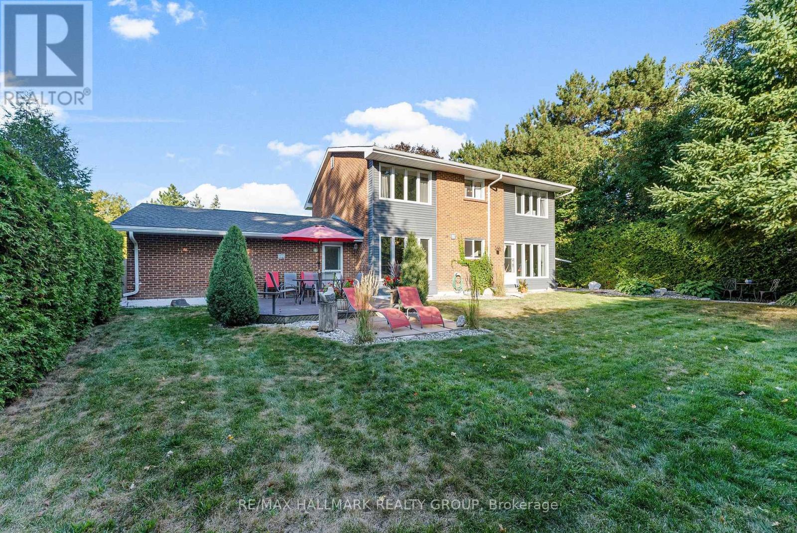 87 Leacock Drive, Ottawa, Ontario  K2K 1S5 - Photo 49 - X12383442