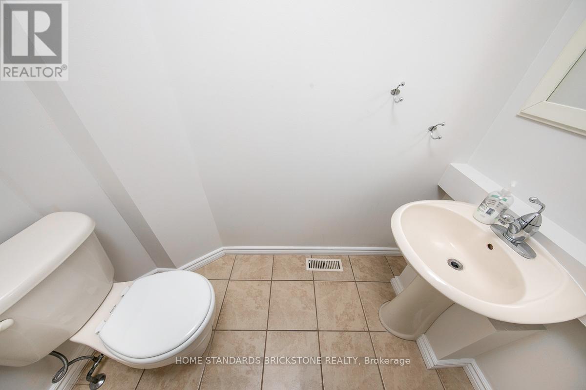 1103 Springbrook Crescent, Oakville (Ga Glen Abbey), Ontario  L6M 2C9 - Photo 18 - W12383188