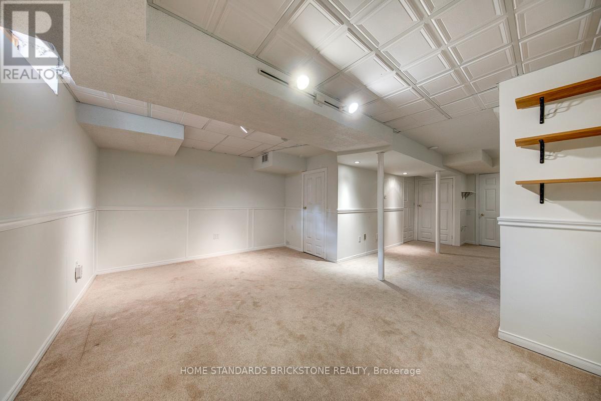 1103 Springbrook Crescent, Oakville (Ga Glen Abbey), Ontario  L6M 2C9 - Photo 32 - W12383188