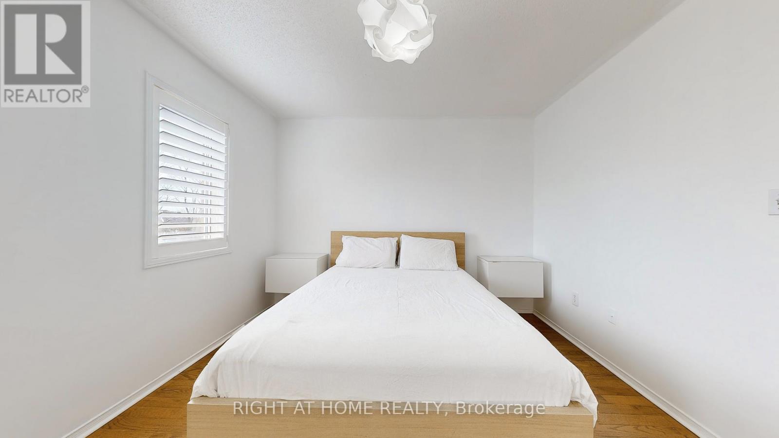 371 Fairgate Way, Oakville, Ontario  L6H 6Y1 - Photo 14 - W12383210