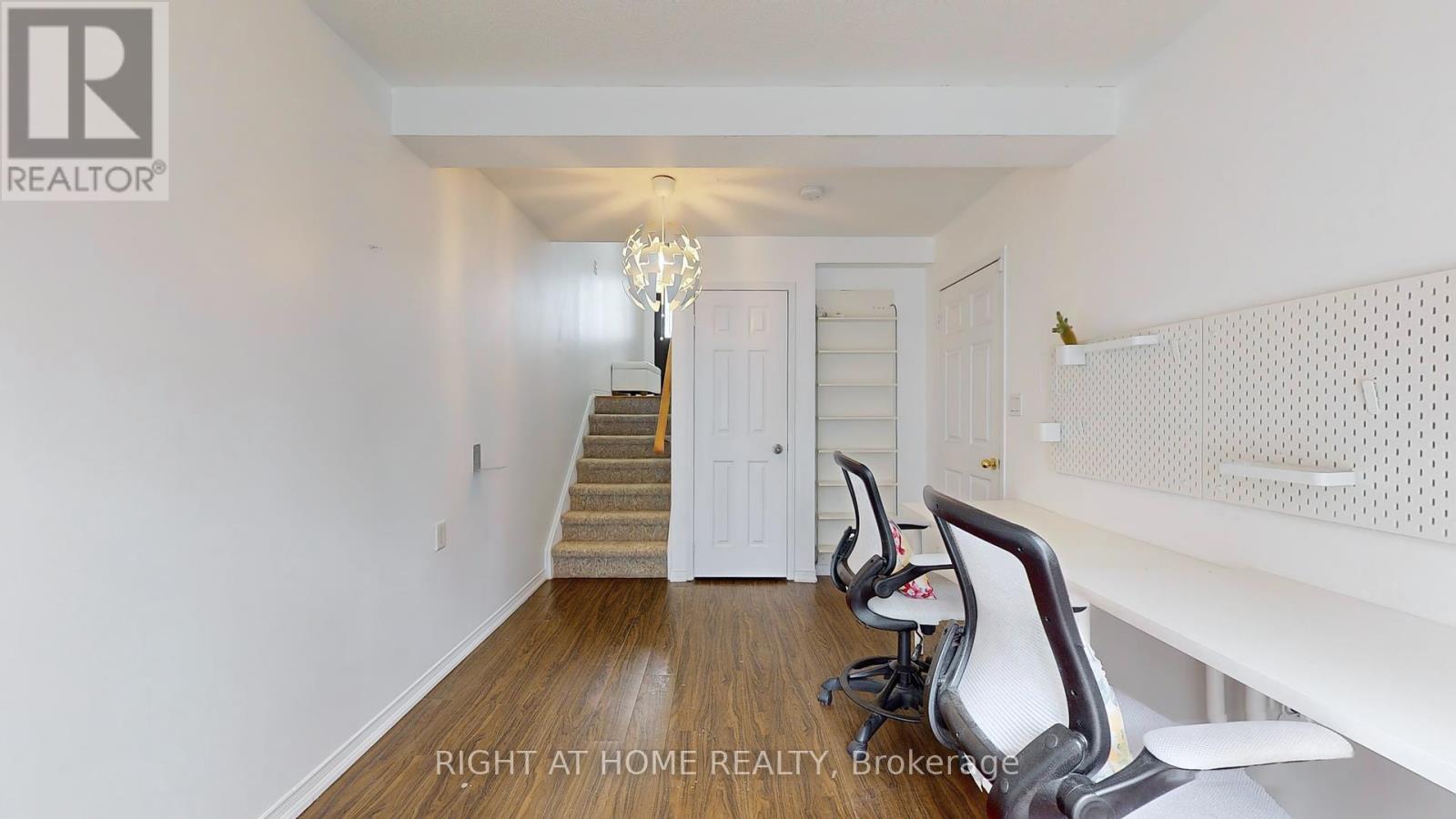 371 Fairgate Way, Oakville, Ontario  L6H 6Y1 - Photo 24 - W12383210