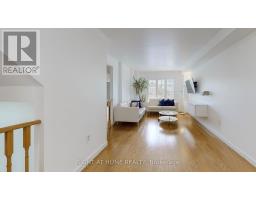371 FAIRGATE WAY, Oakville, Ontario