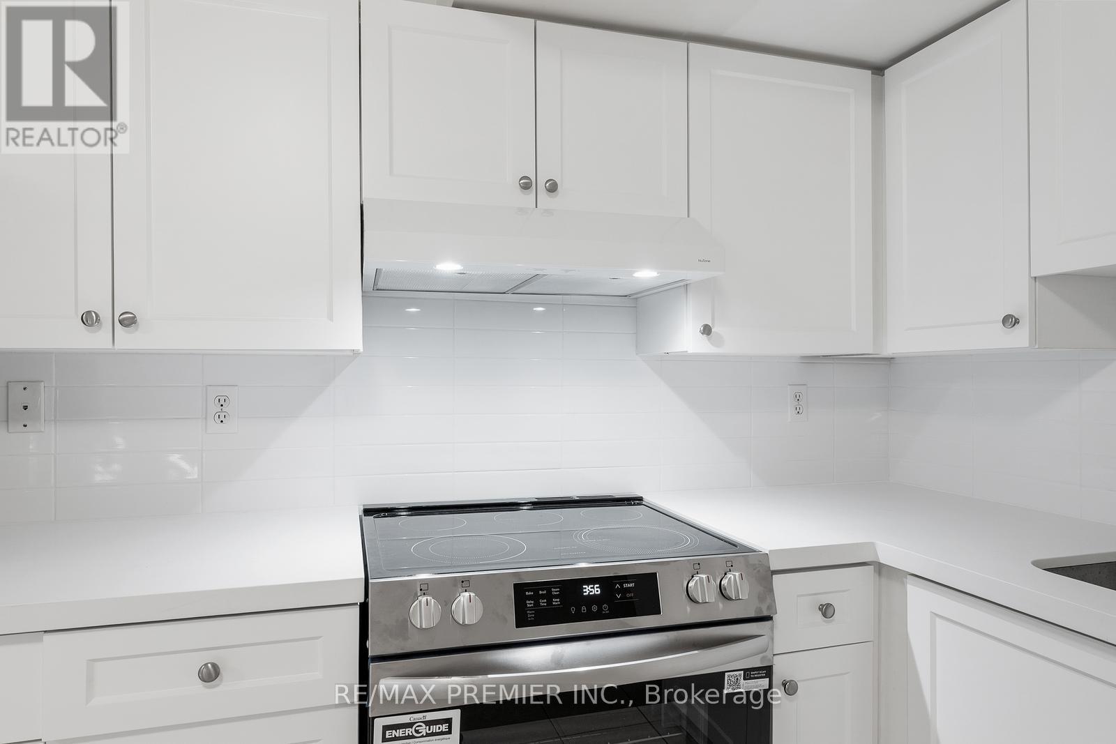 Basement - 26 Algarve Crescent, Toronto, Ontario  M6N 5E8 - Photo 12 - W12383224